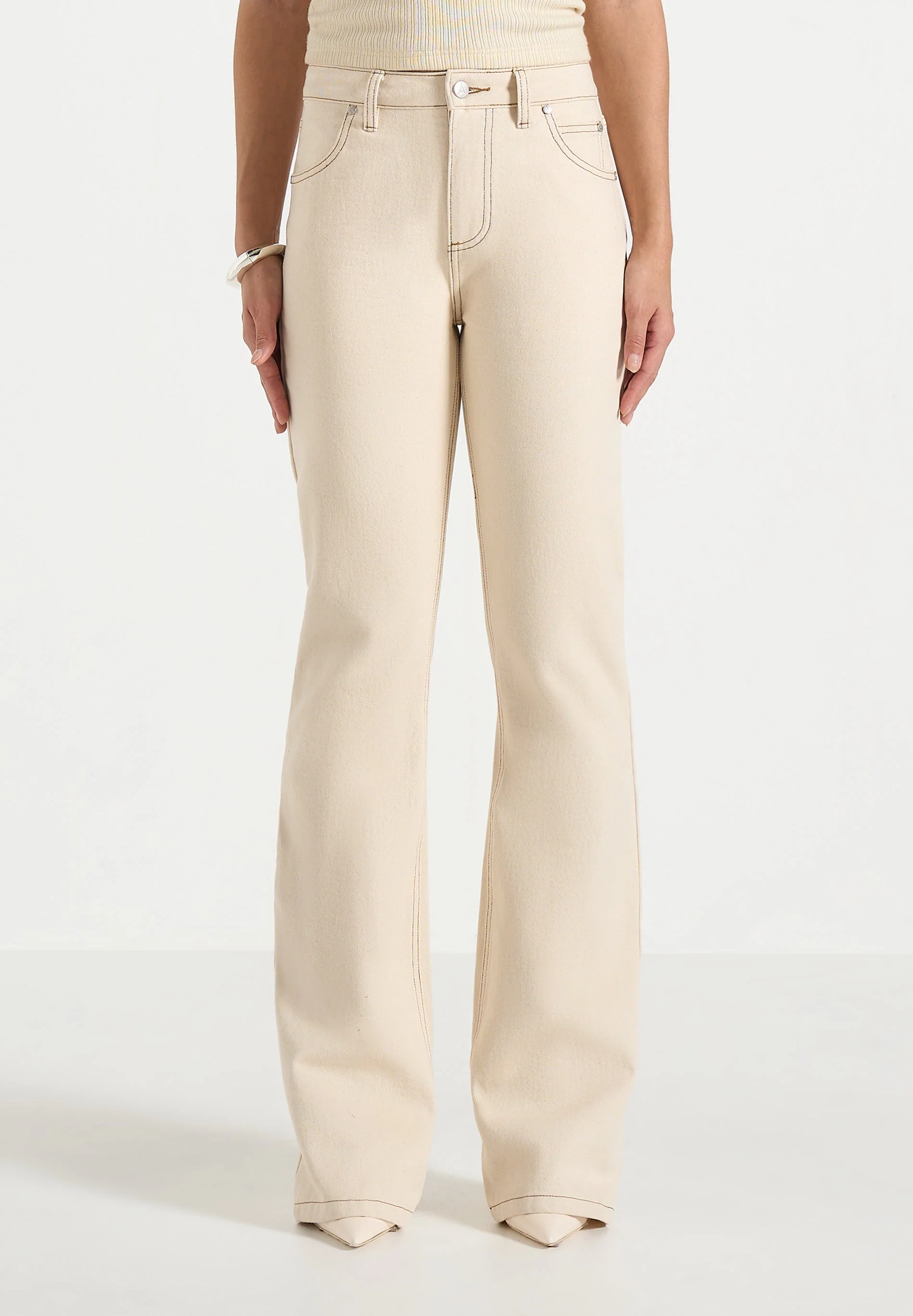 Abbie - Stacked Fit And Flare Jeans - Cream - Image 3