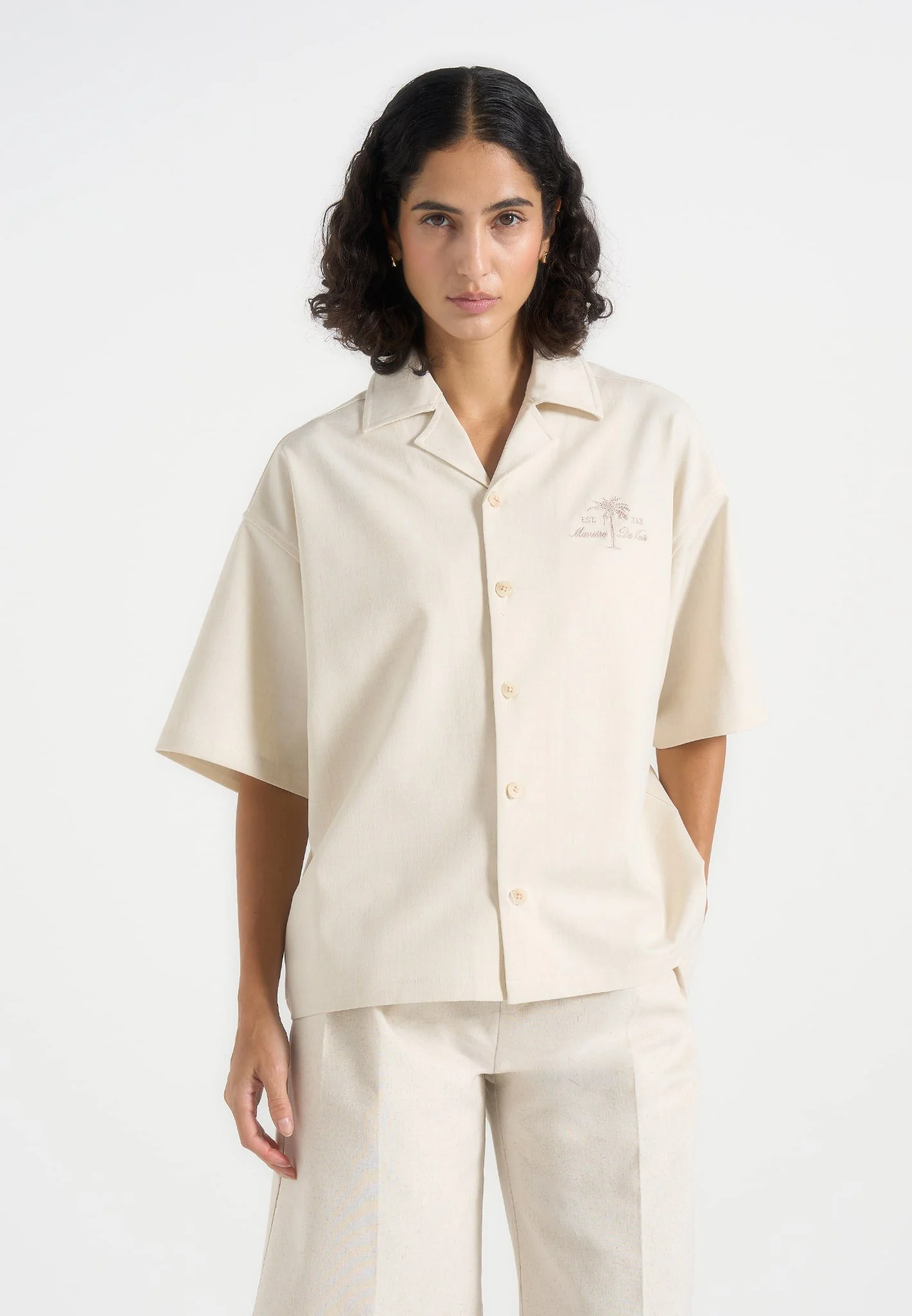 Alexis - Unisex Cote d'Azur Boxy Shirt - Cream - Image 3
