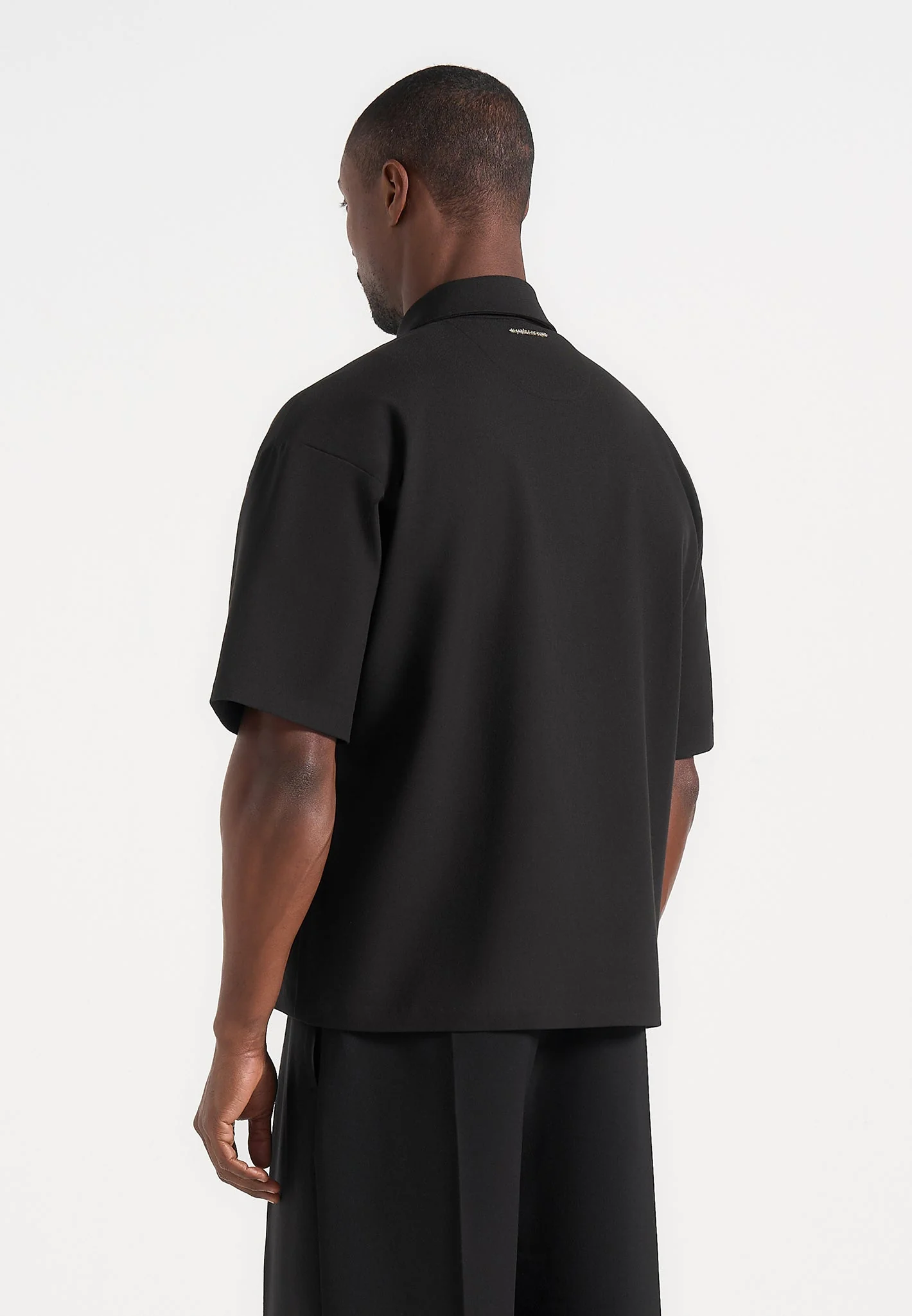 Aven - Boxy Shirt With Crease - Black - Image 4