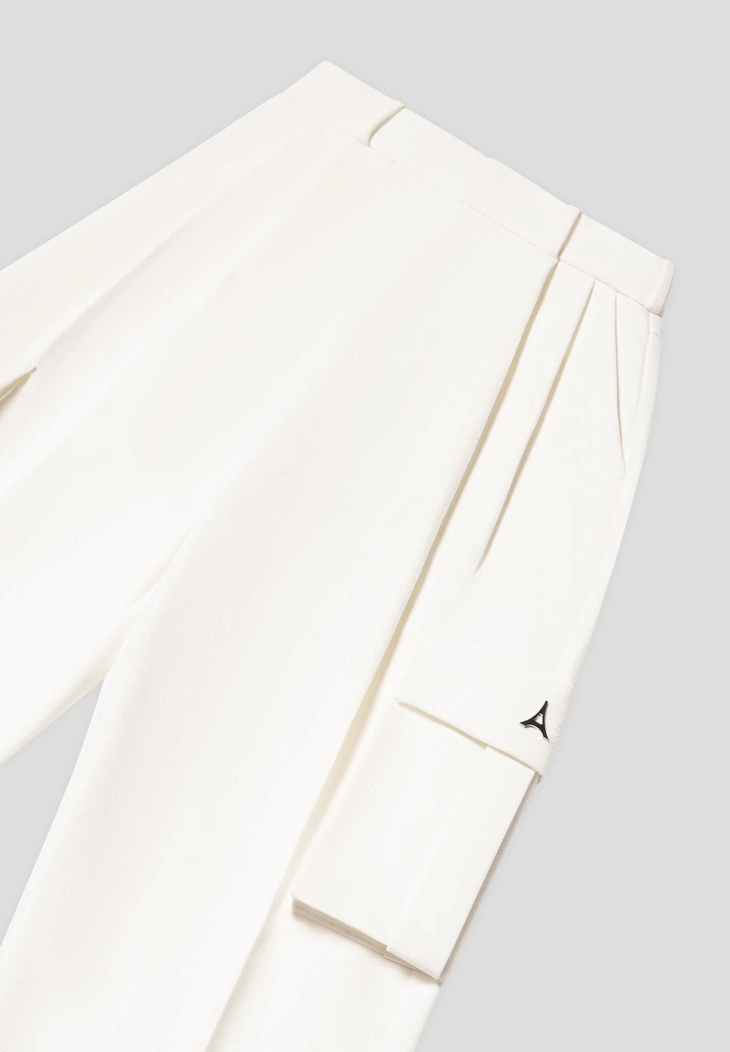 Danielle - Tailored Pleated Cargo Trousers - Off White - Image 6