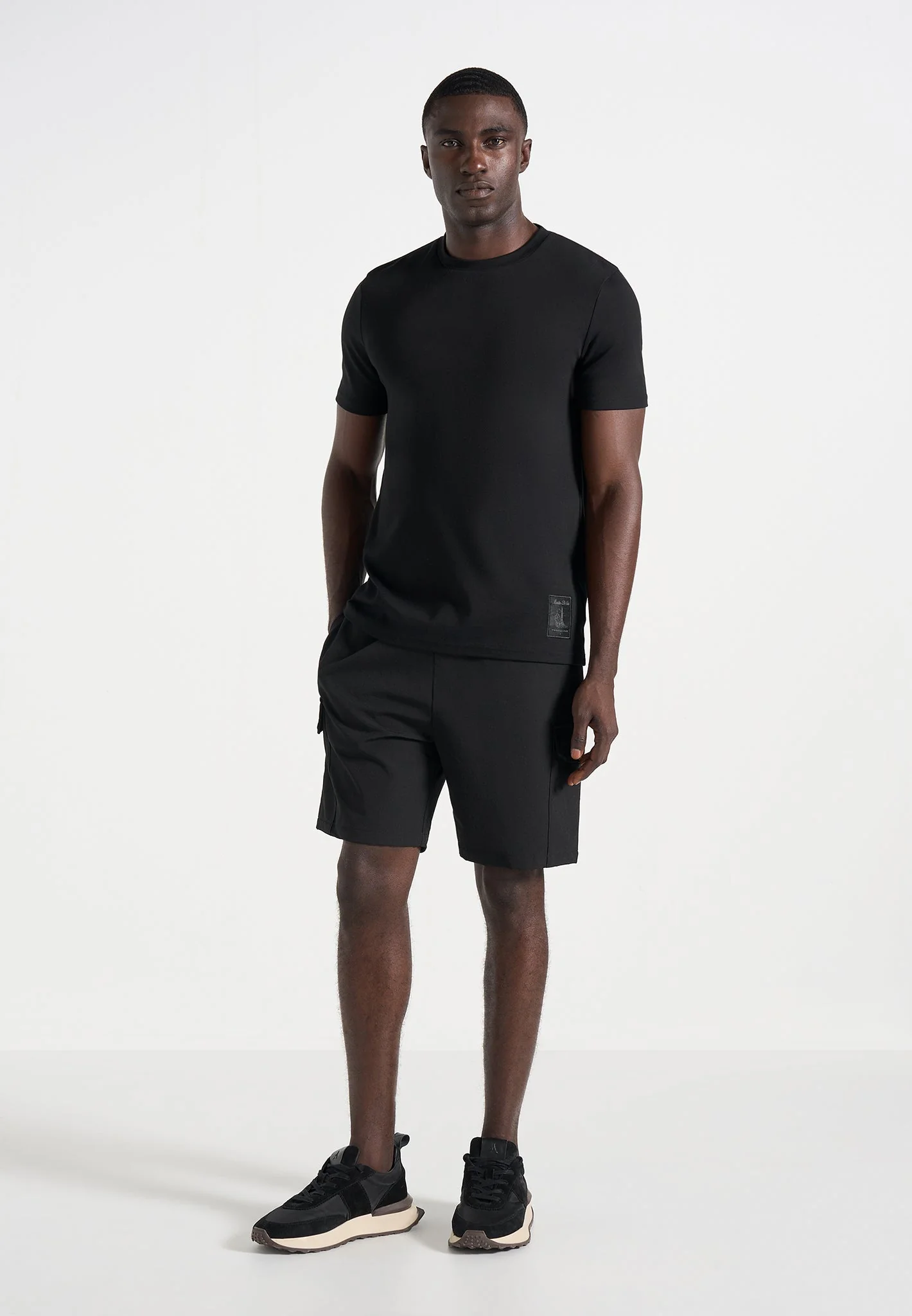 Dimitri - Technnical Cargo Shorts - Black - Image 3