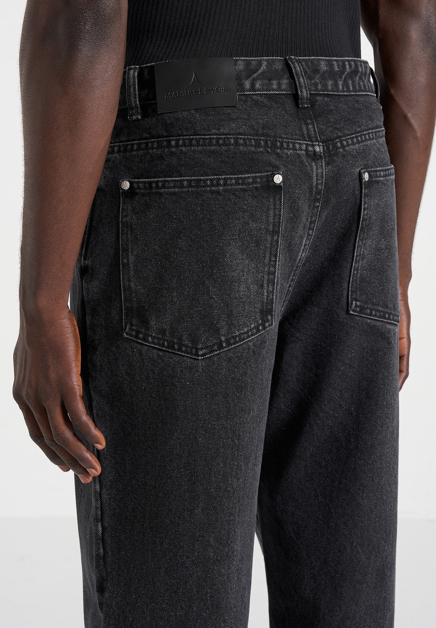 DN002 - Relaxed Fit Denim Jeans - Black - Image 3