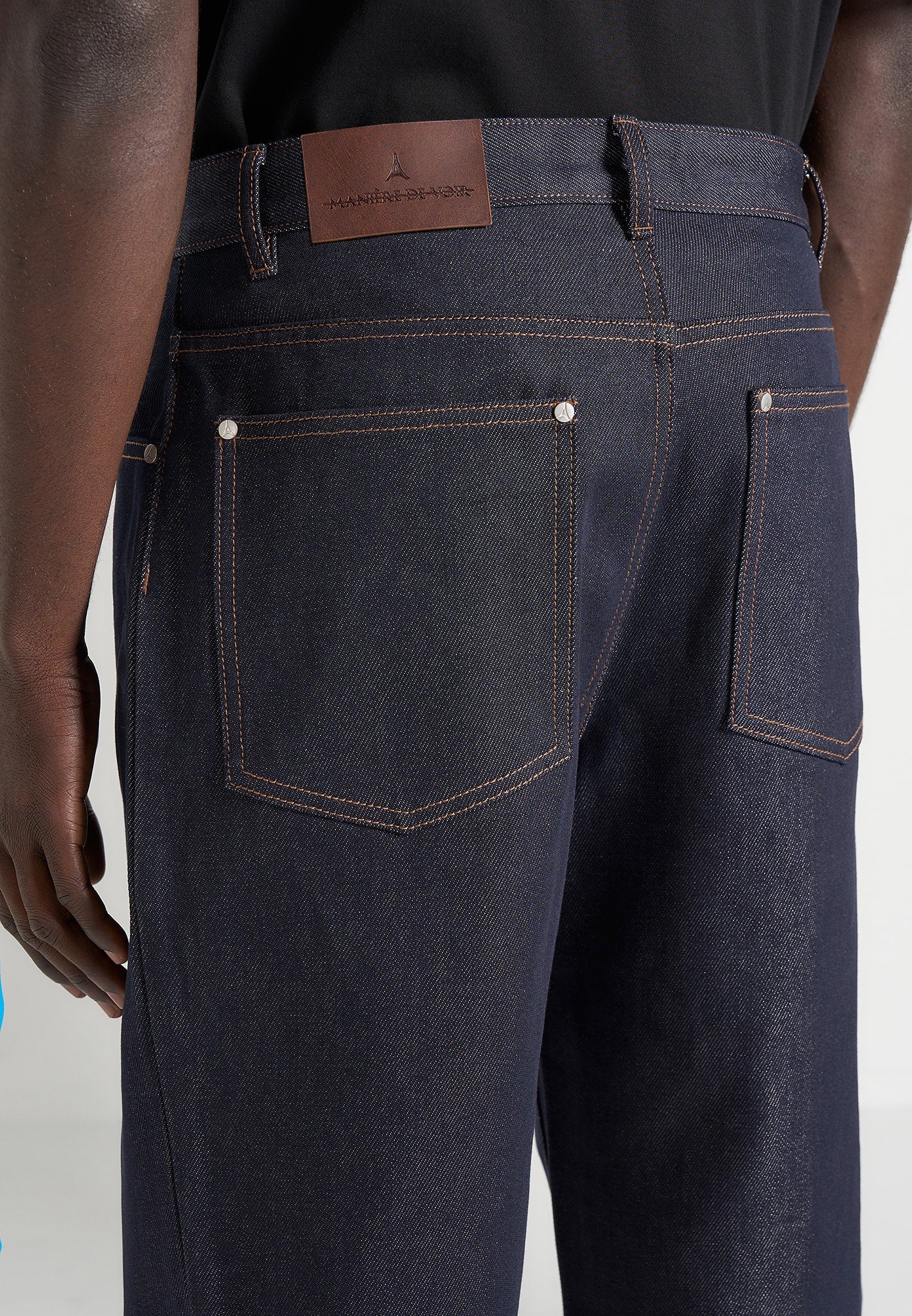 DN002 - Relaxed Fit Denim Jeans - Indigo - Image 4