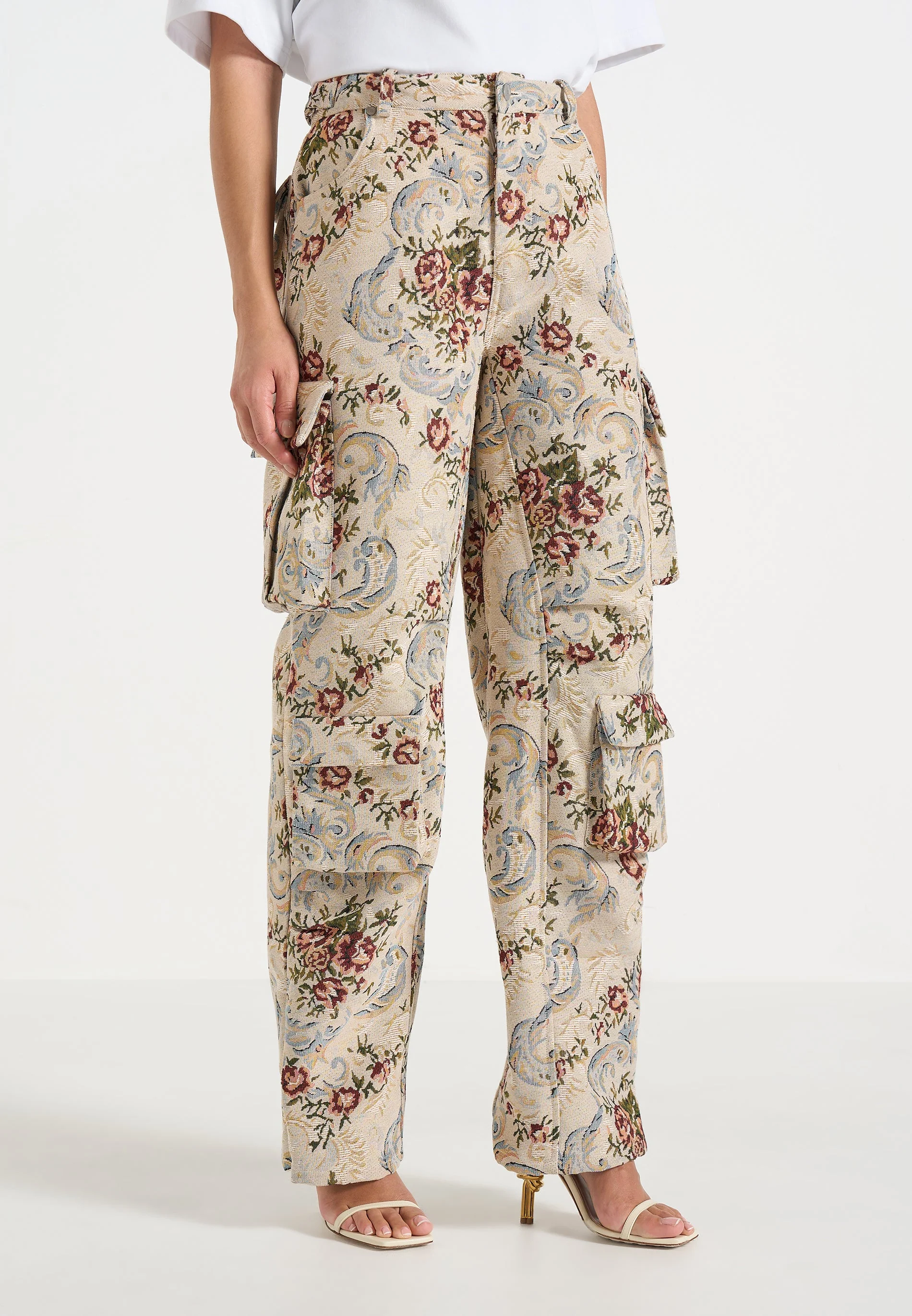 Emilie - High Waisted Tapestry Cargo Pants - Beige - Image 4