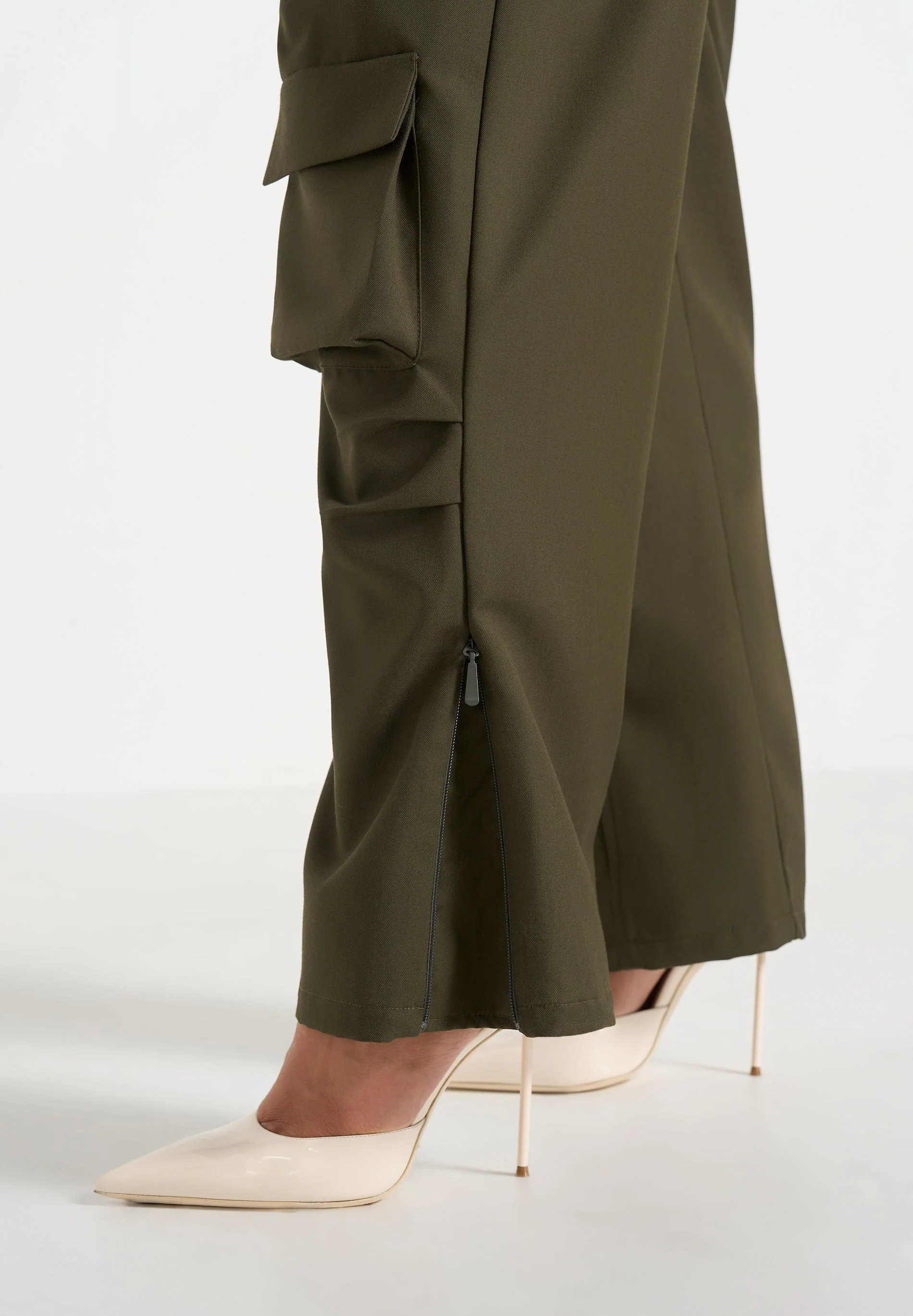 Emilie - High Waisted Twill Cargo Pants - Olive - Image 3