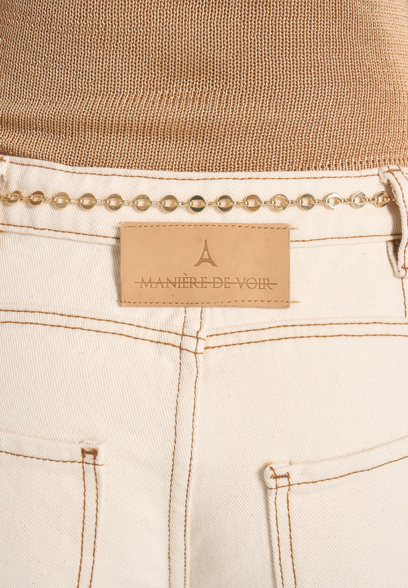 Enora - Hourglass Jean With Chain - Cream - Image 4