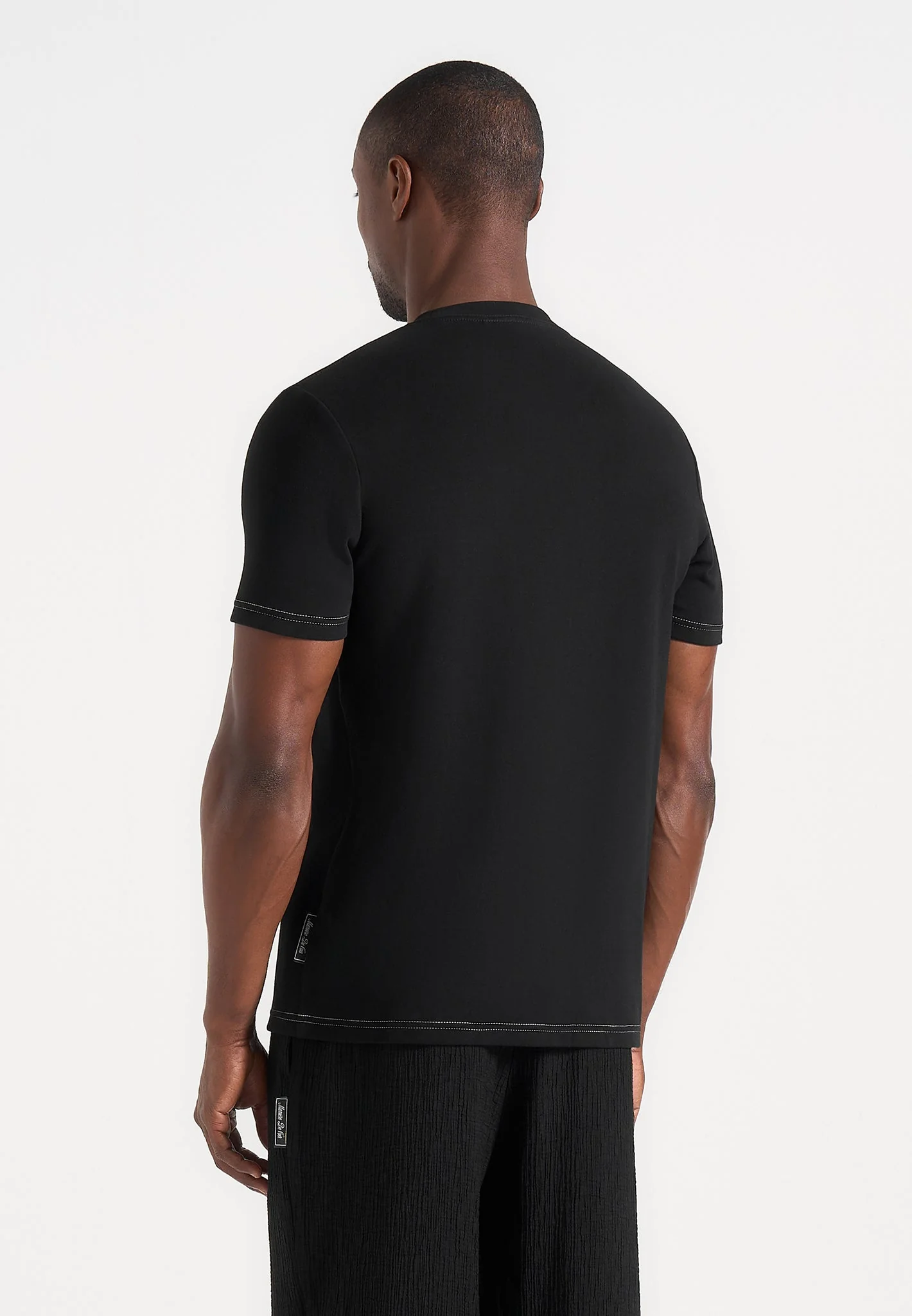 Joris - Whipstitch Pocket Detail T-Shirt - Black - Image 3