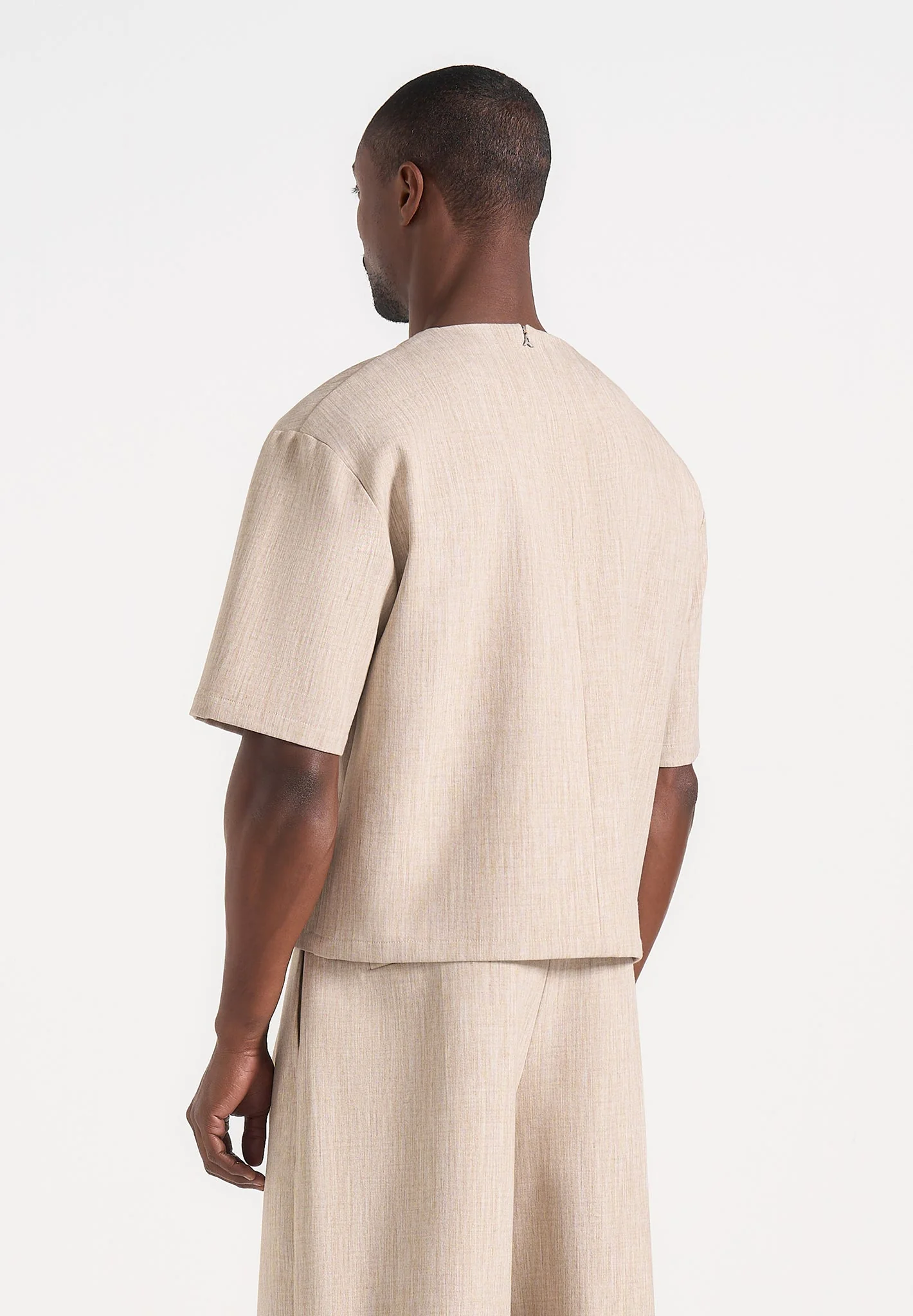 Leon - Boxy Cropped Hatched T-Shirt - Beige - Image 4