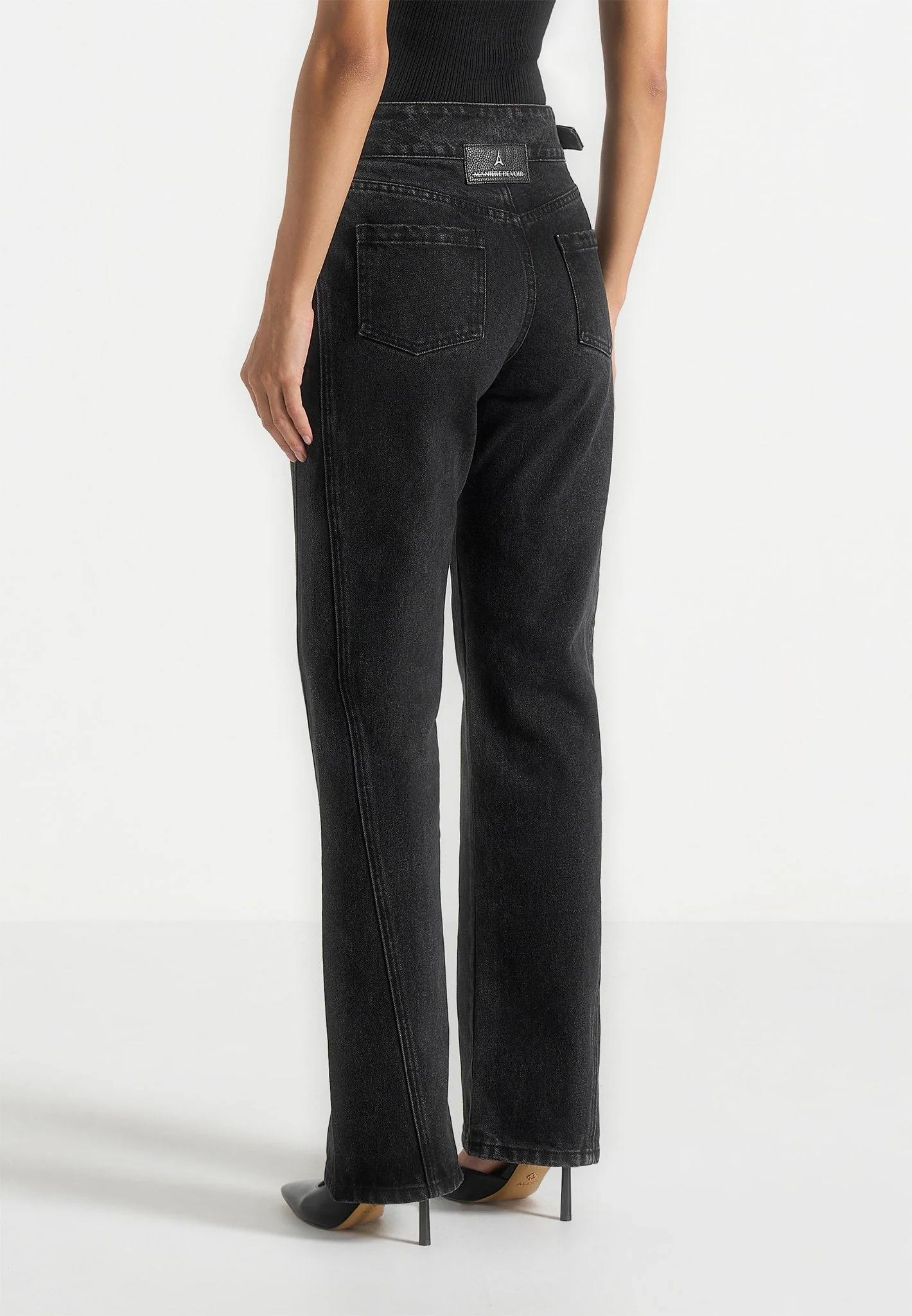 Loane - Twist Leg Boyfriend Jeans With Waist Adjuster - Washed Black - Image 6