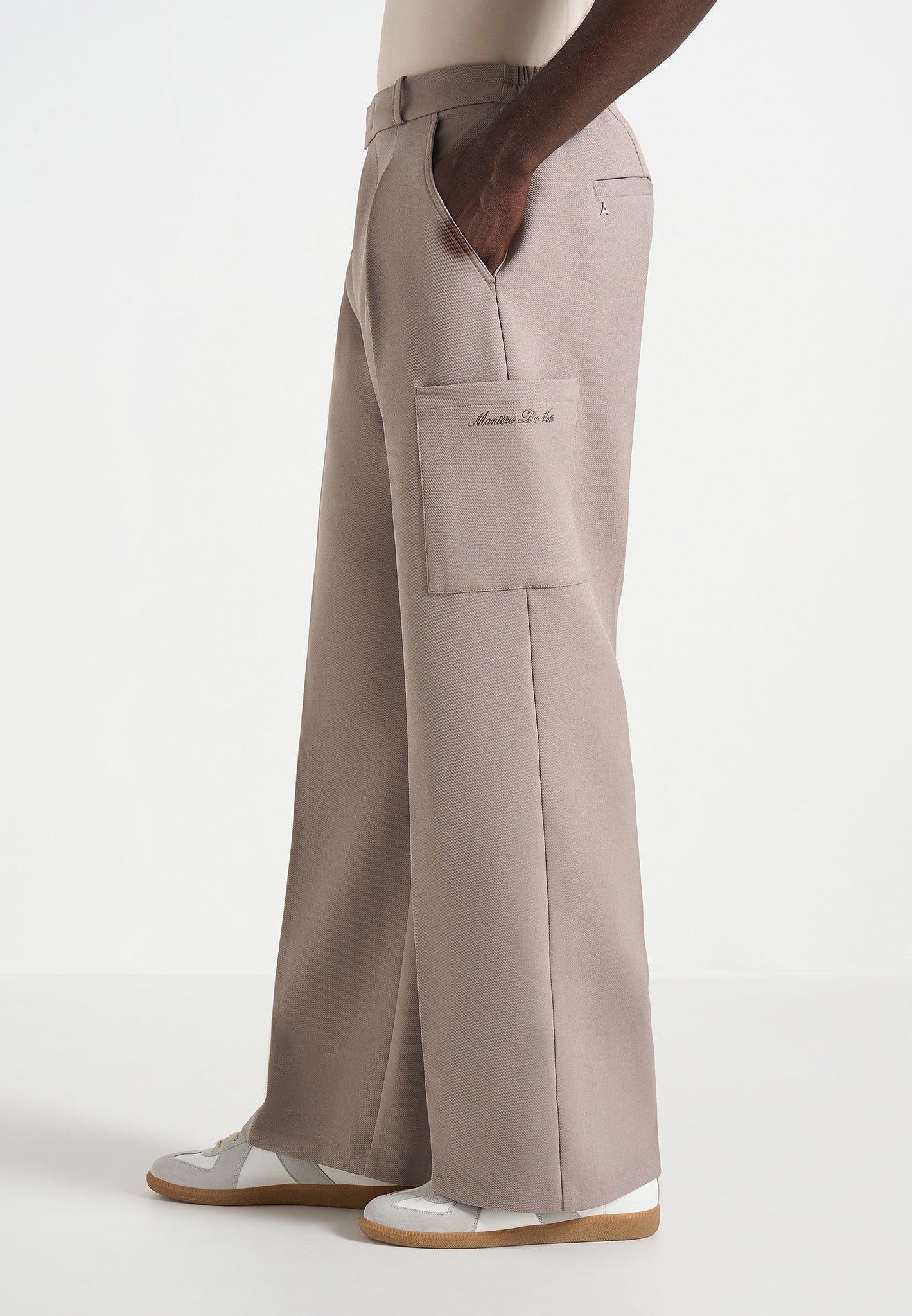 Luca - Relaxed Fit Pleated Pocket Trousers - Mushroom - Image 2