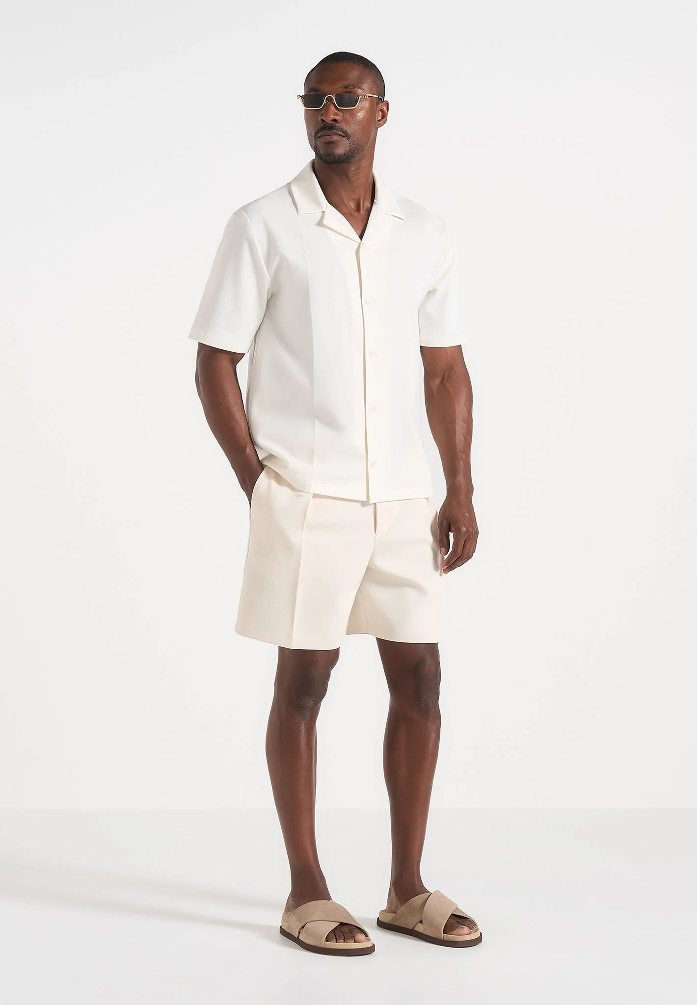 Marin - Tailored Pleated Shorts - Cream - Image 6