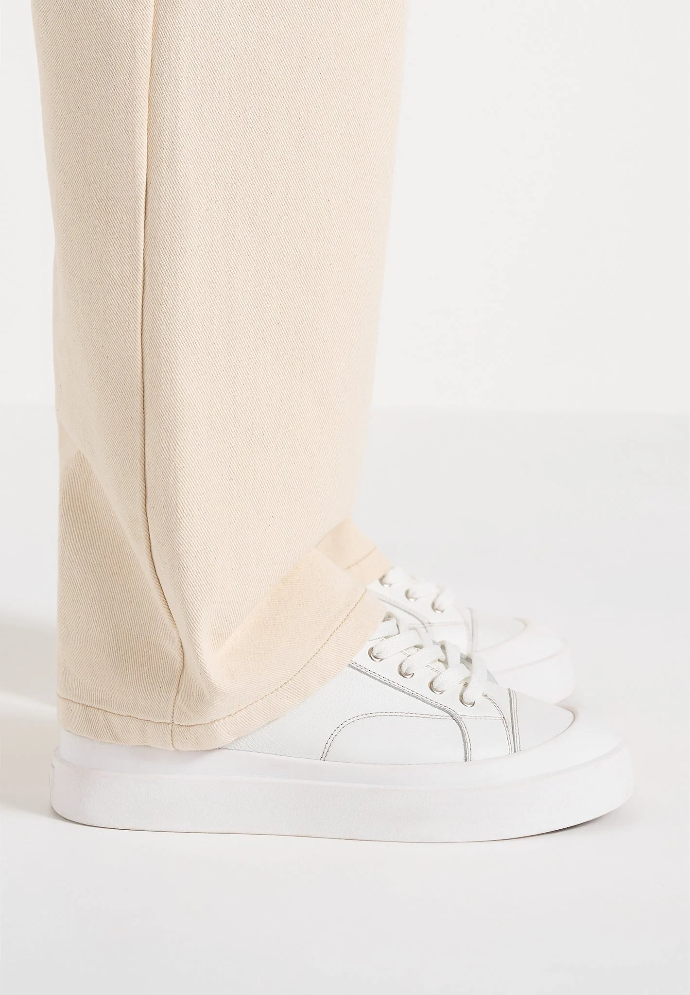 Men's Vienna - Leather Contrast Stitch Sneakers - White - Image 4