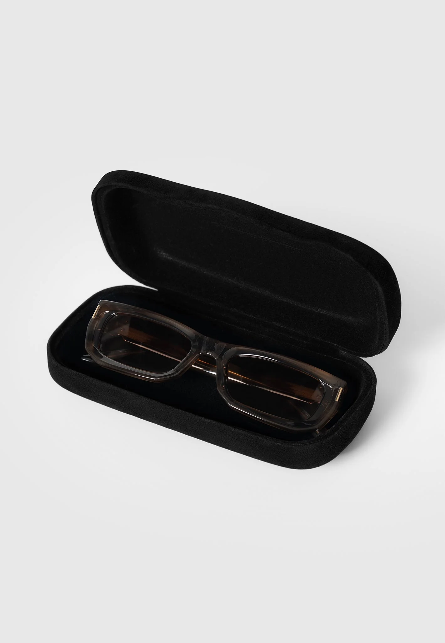 Milan - Curved-Frame Sunglasses - Brown - Image 3