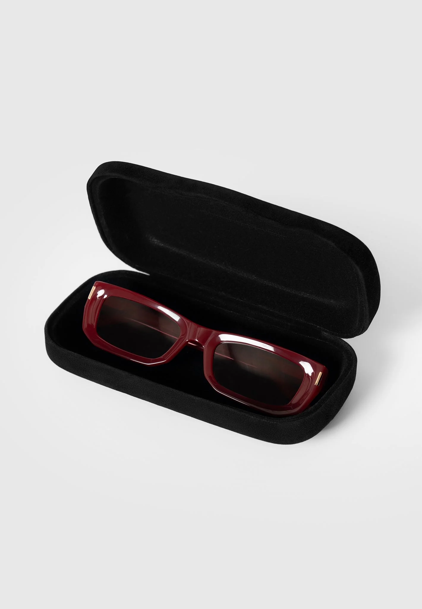 Milan - Curved-Frame Sunglasses - Red - Image 4