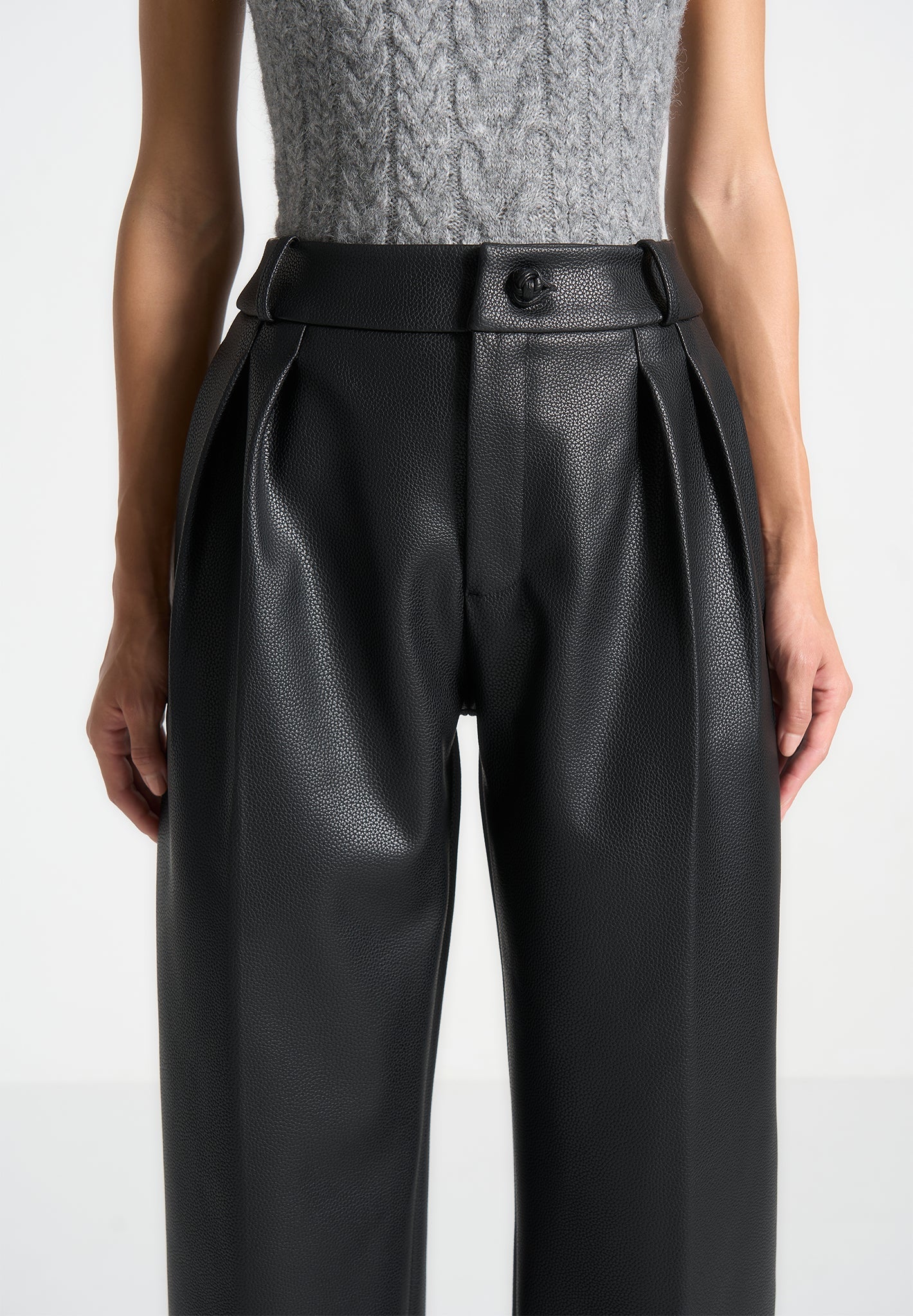 Olivia - Pebbled Leather Pleated Stacked Trousers - Black - Image 6