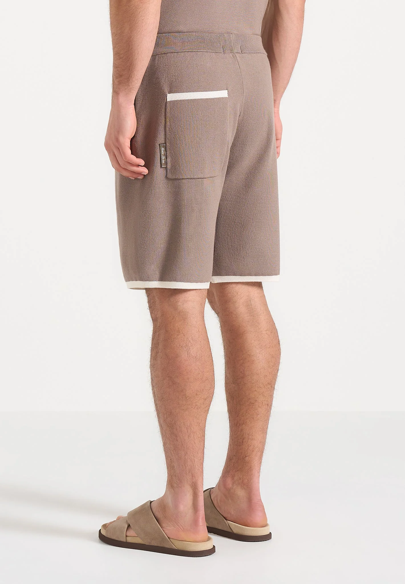 Regis - Contrast Detail Knit Shorts - Mushroom - Image 4