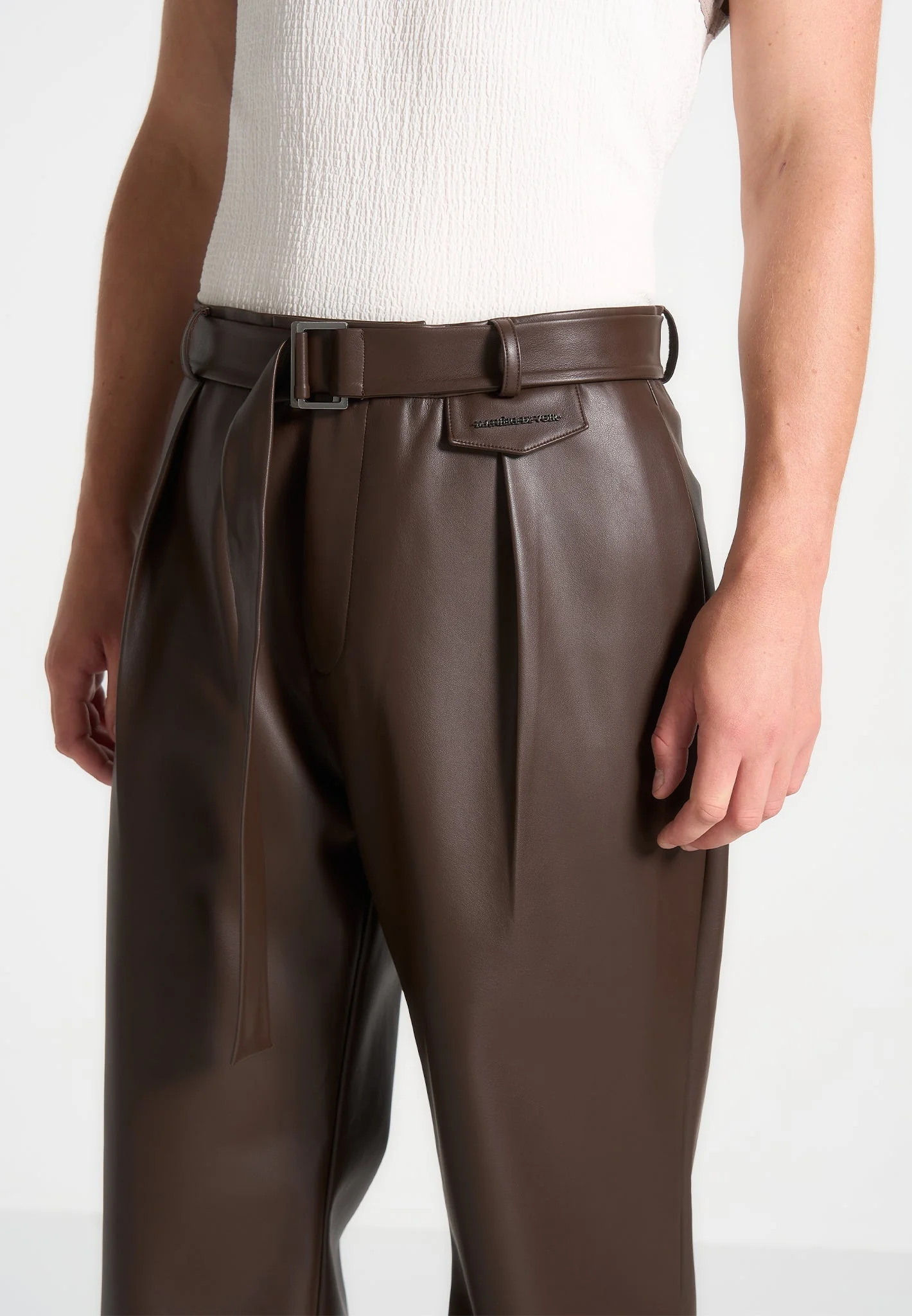 Serge - Relaxed Fit Leather Pleated Trousers - Brown - Image 4