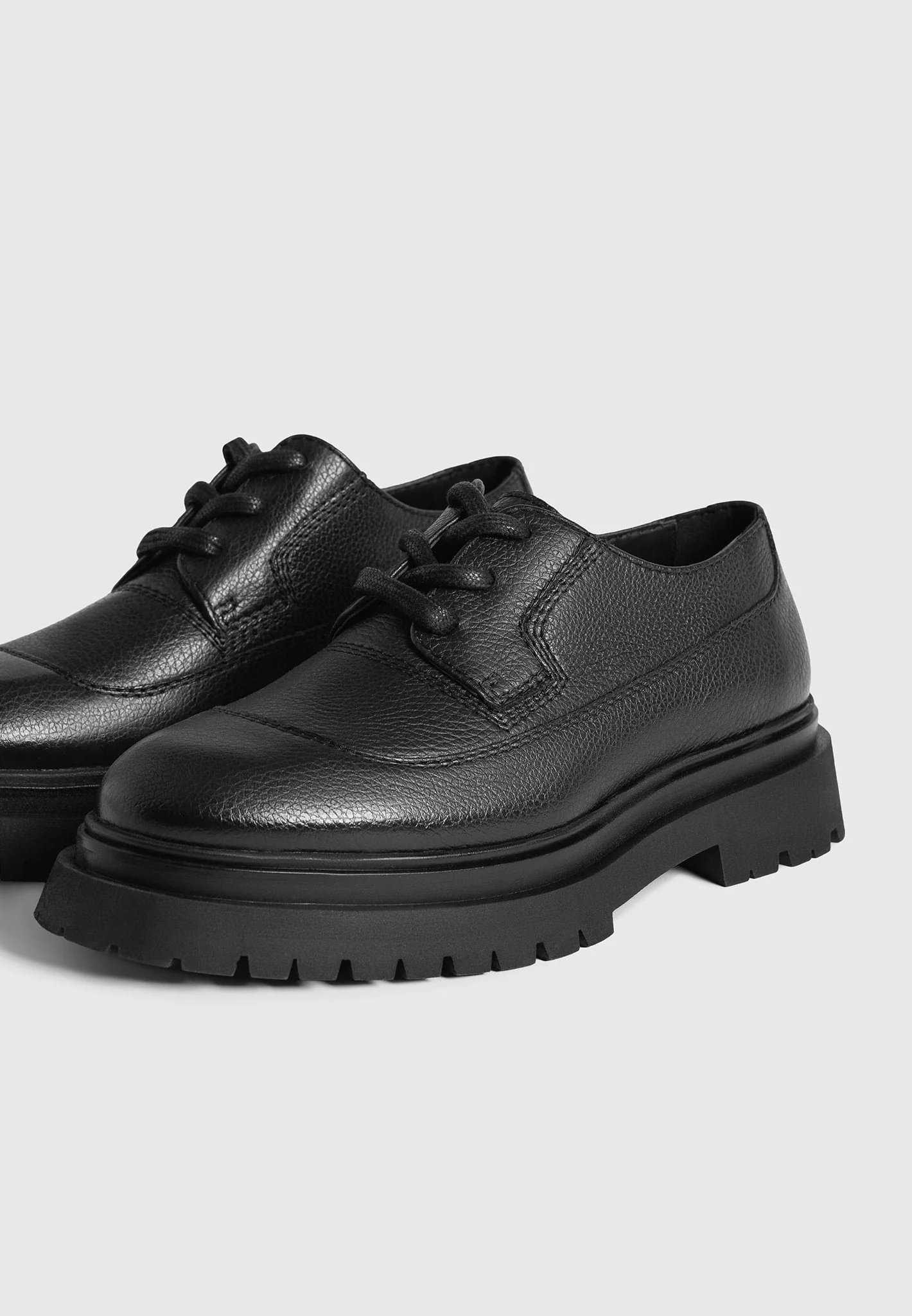 Rennes - Pebbled Leather Derby Shoe - Black - Image 5