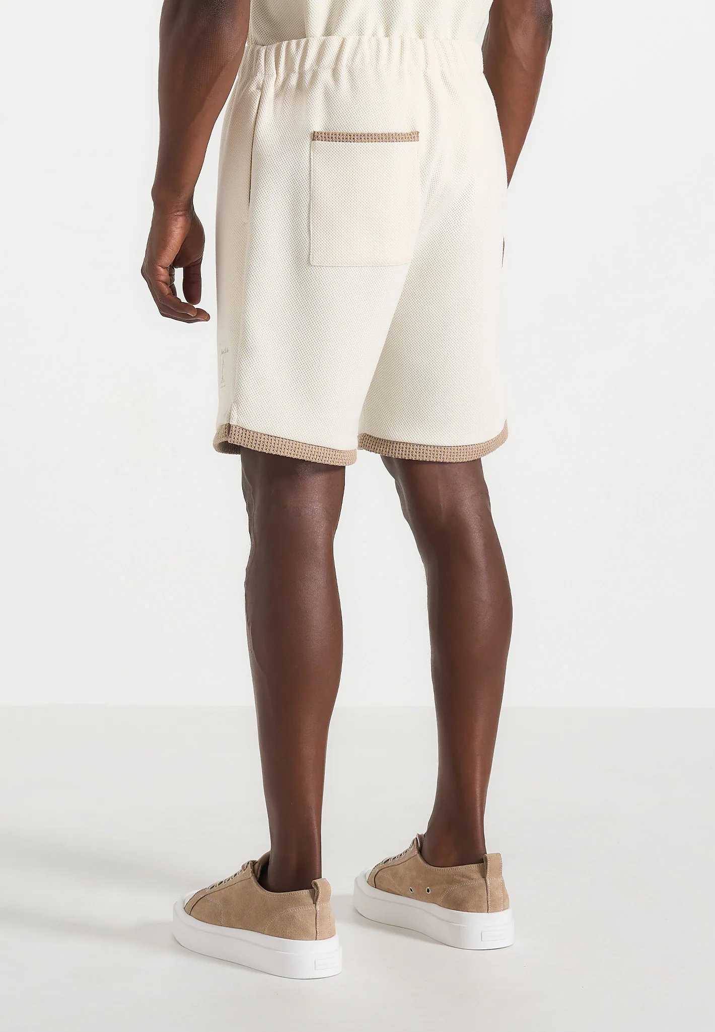 Reuben - Crochet Detail Shorts - Cream - Image 4
