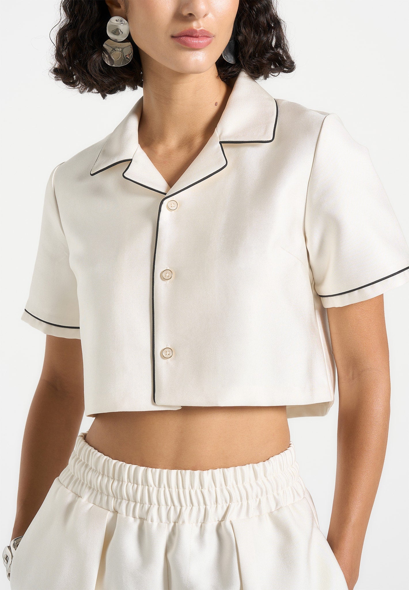 Maude - Satin Cropped Shirt with Piping - Off White - Image 3