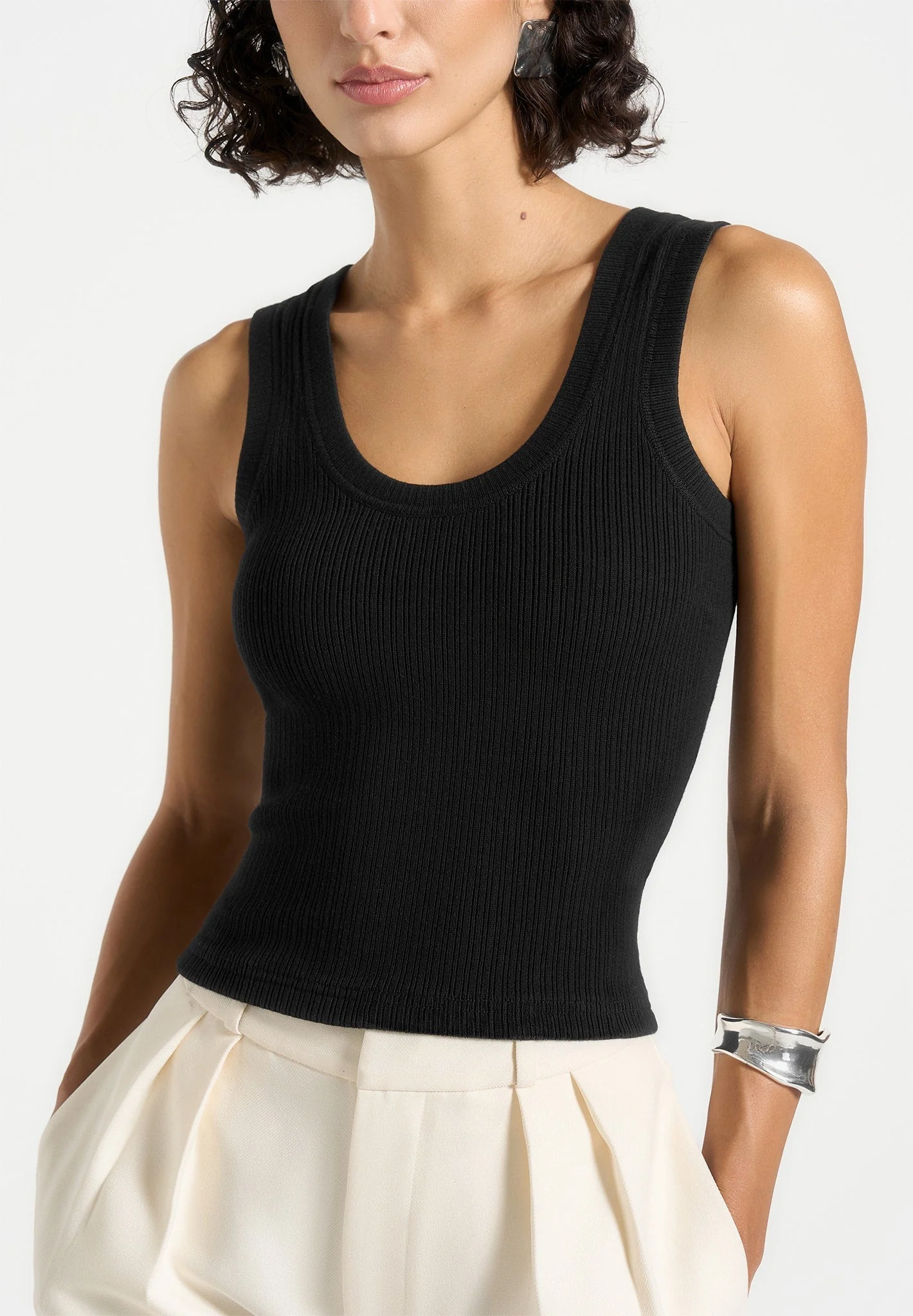 Liane - Scoop Neck Ribbed Tank Top - Black