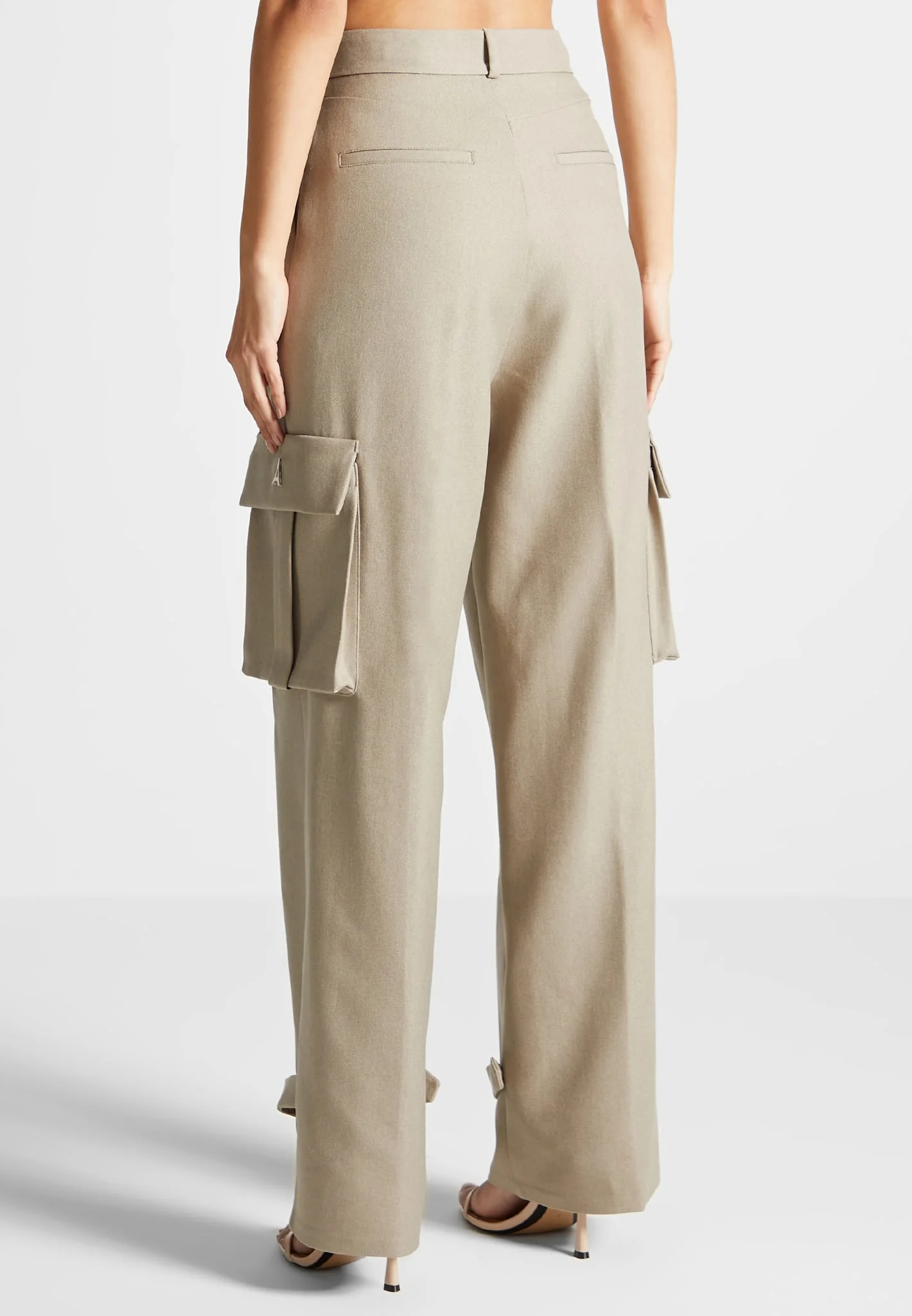 Danielle - Tailored Pleated Cargo Trousers - Beige - Image 5