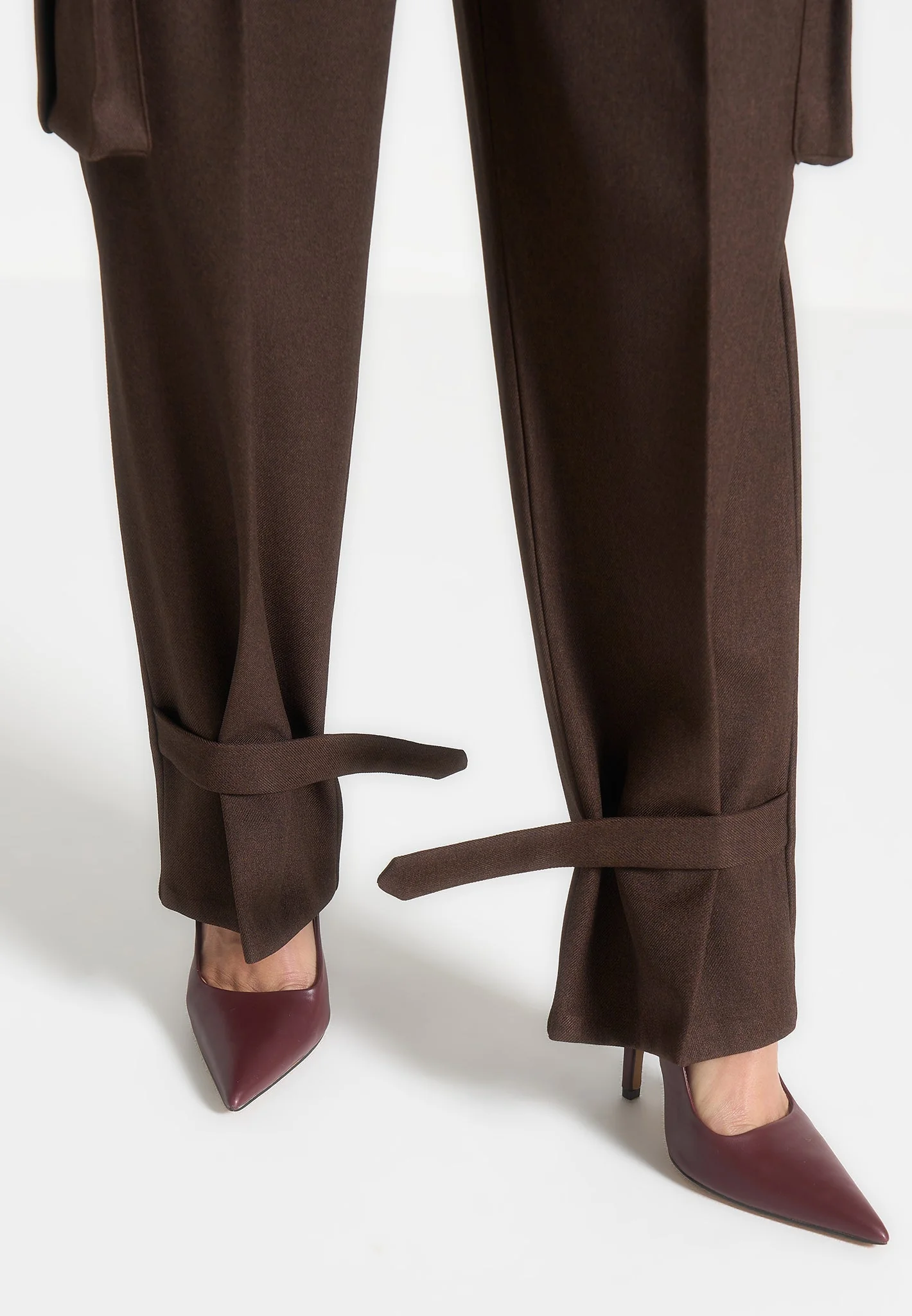 Danielle - Tailored Pleated Cargo Trousers - Brown - Image 6