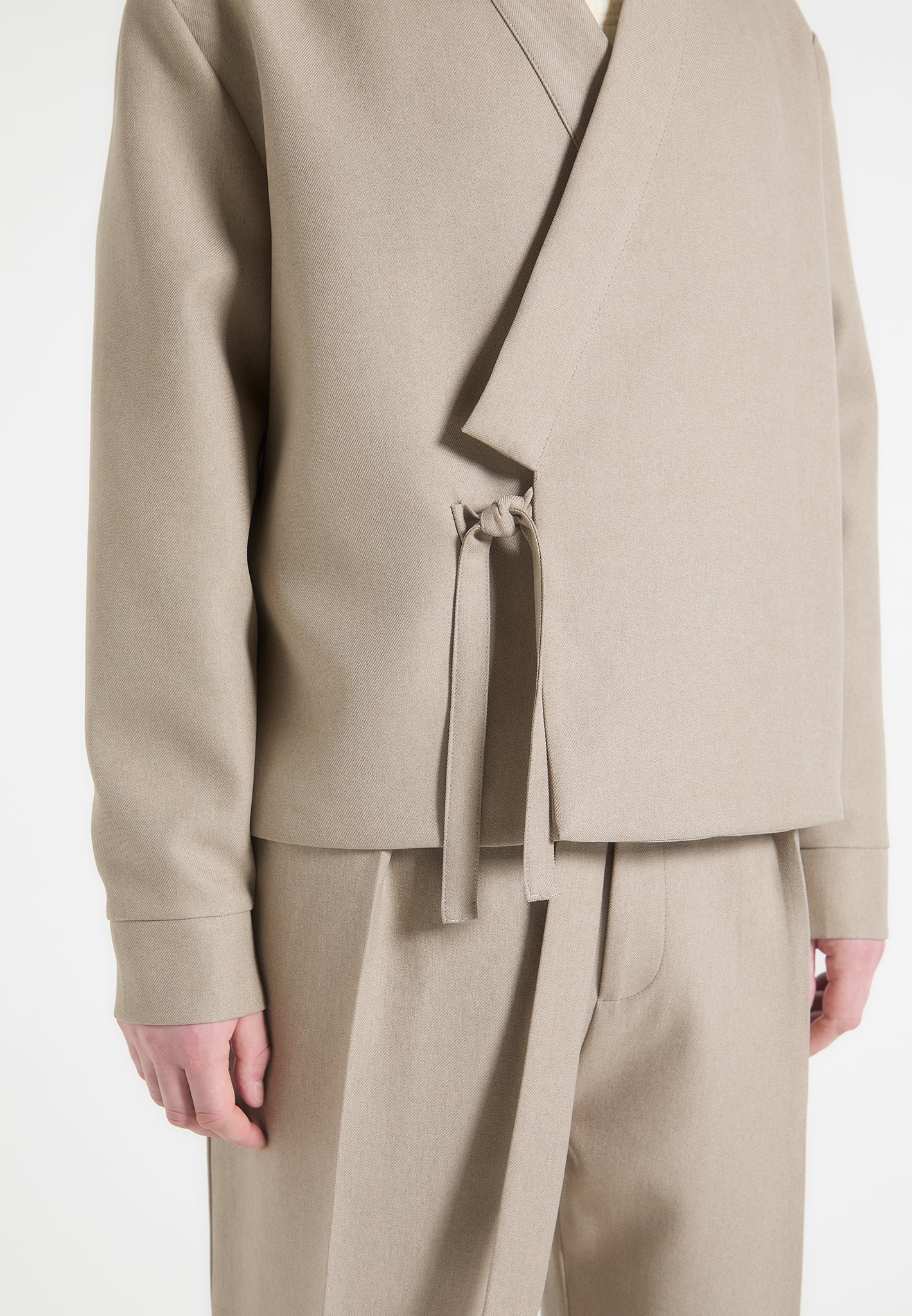 Robin - Textured Kimono Wrap Jacket - Beige - Image 3