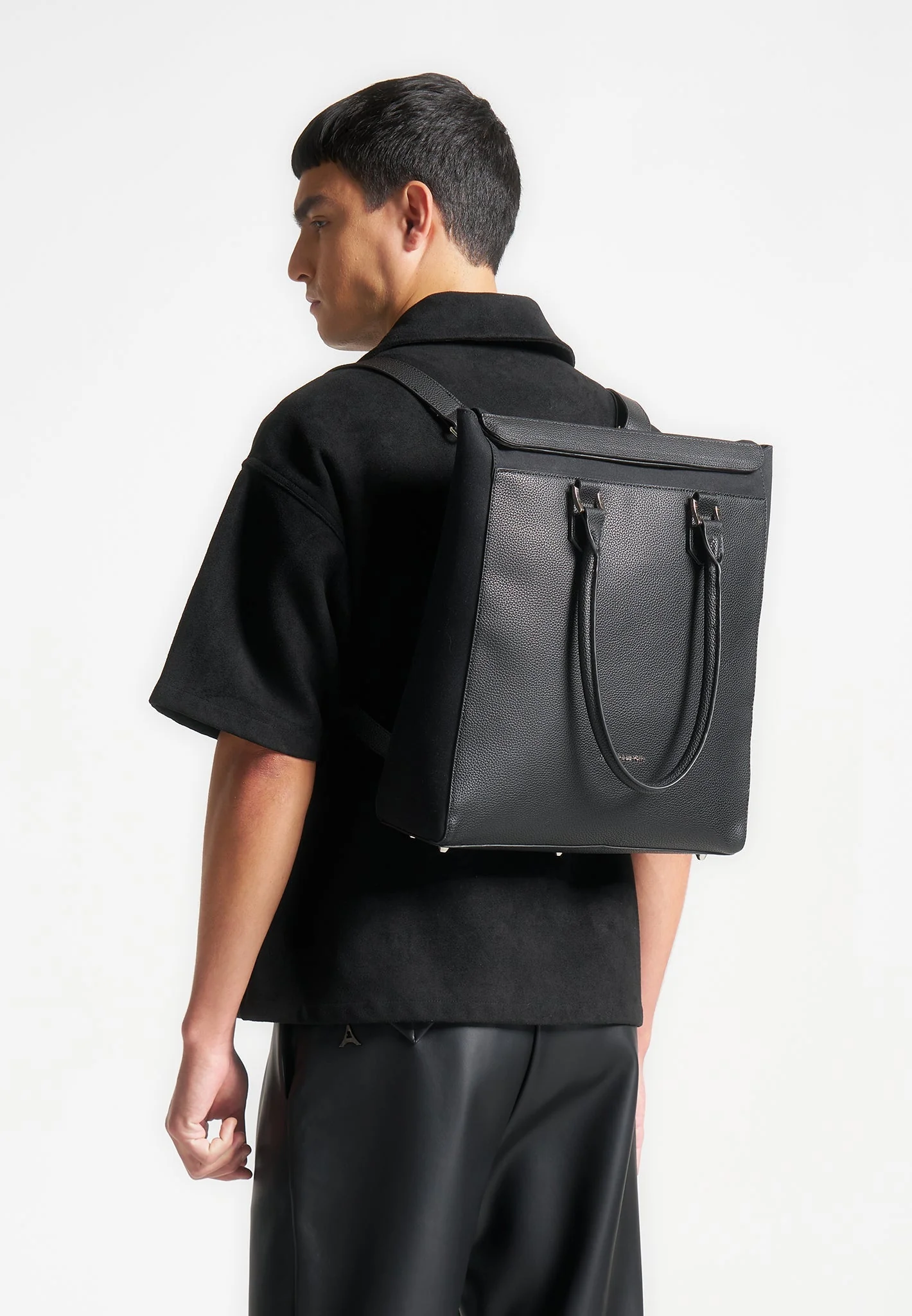 Sebastien - Tote Backpack - Black - Image 3
