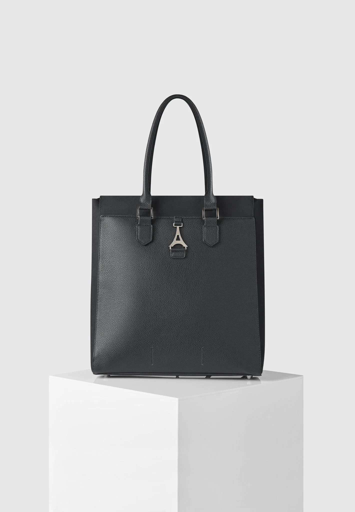 Sebastien - Tote Backpack - Black - Image 4