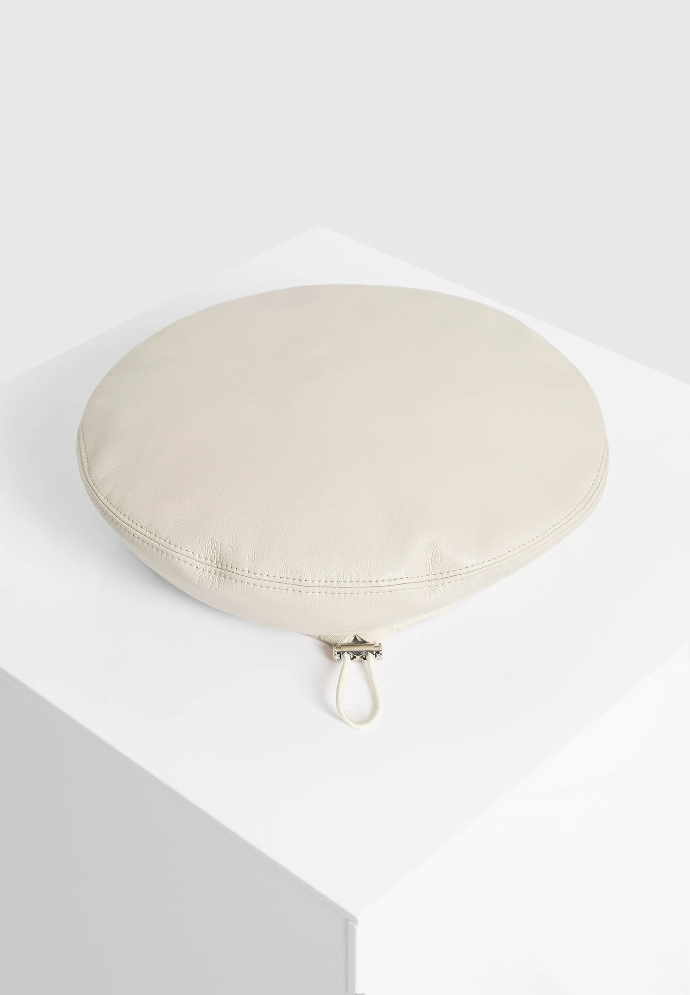 Anya - Leather Beret - Beige - Image 4