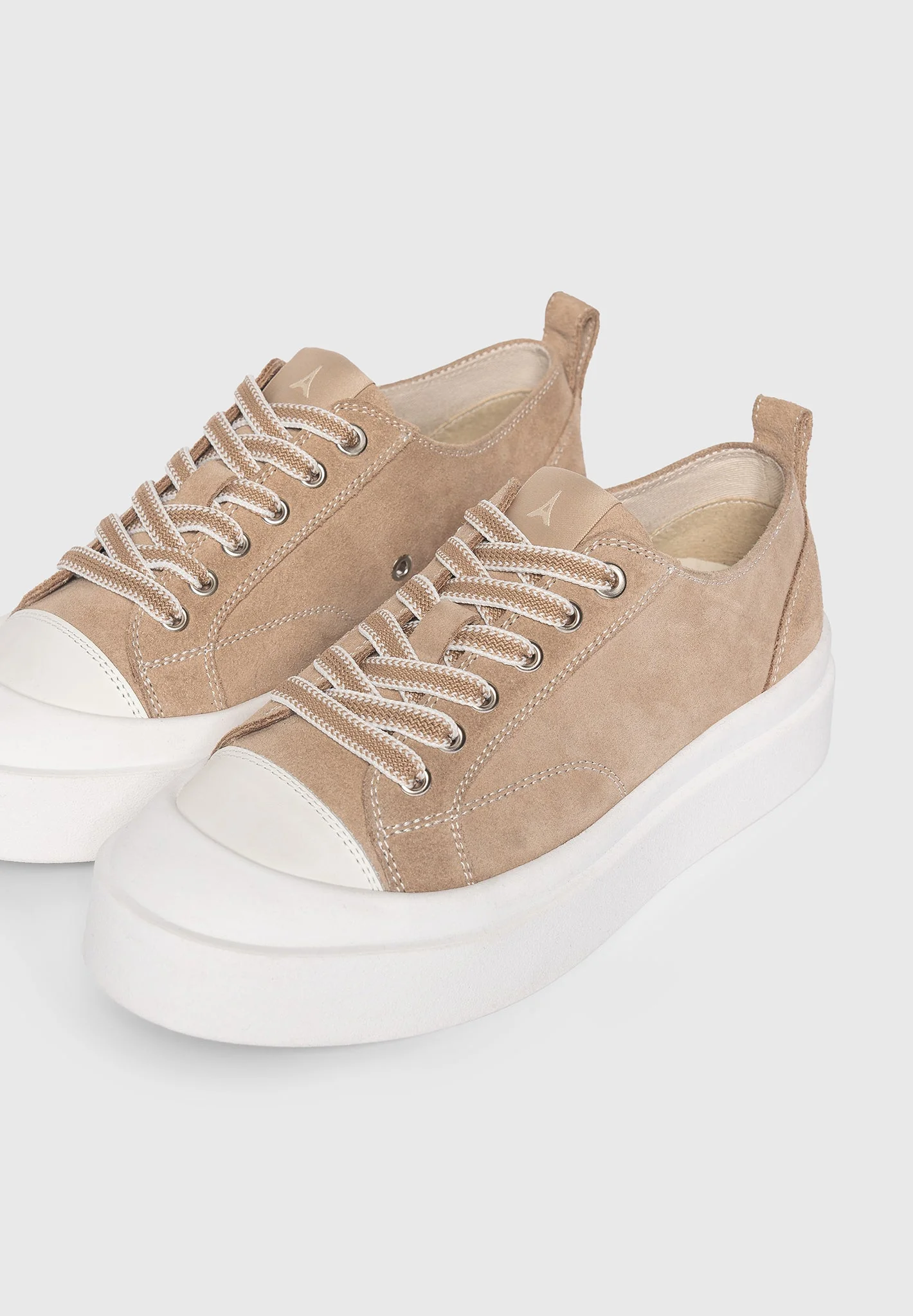 Women's Vienna - Suede Contrast Stitch Sneaker - Beige - Image 3