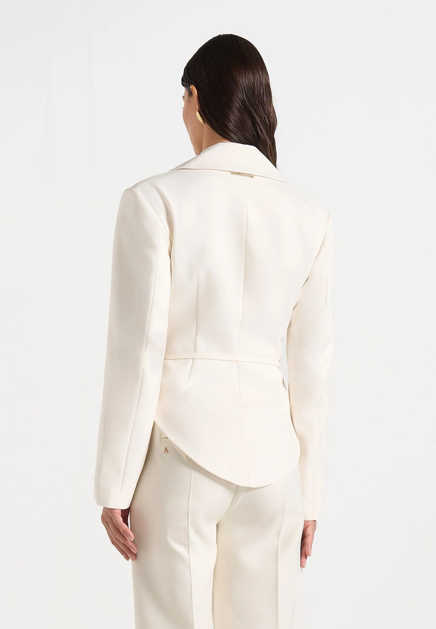Yuna - Plunge Tailored Blazer With Belt - Off White - Image 5